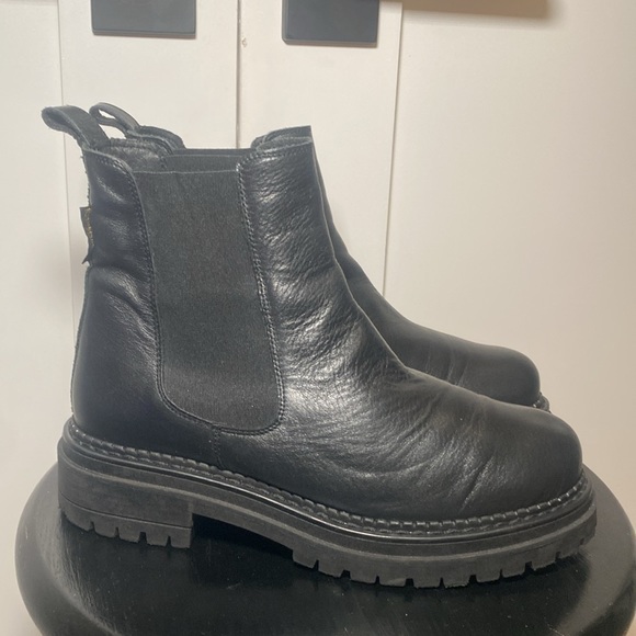 Rusell&Bromley combat Chelsea boots - Picture 3 of 5
